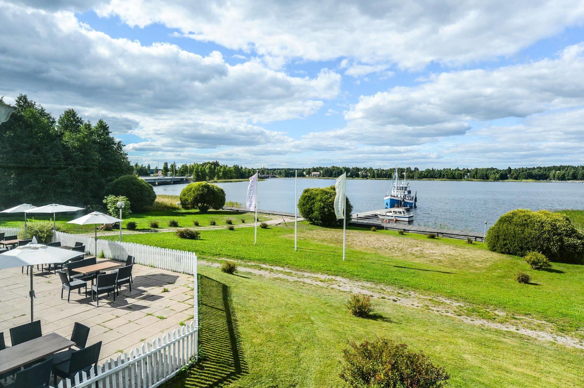 Hotel Sea Front Raseborg Kültér fotó